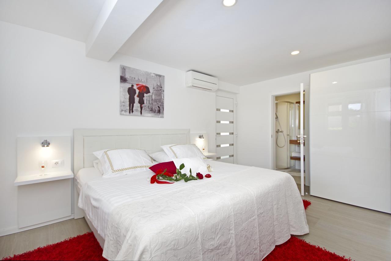 פודסטראנה Villa Lucas מראה חיצוני תמונה